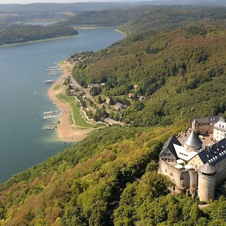 Goldener Engel Gasthuis 2*